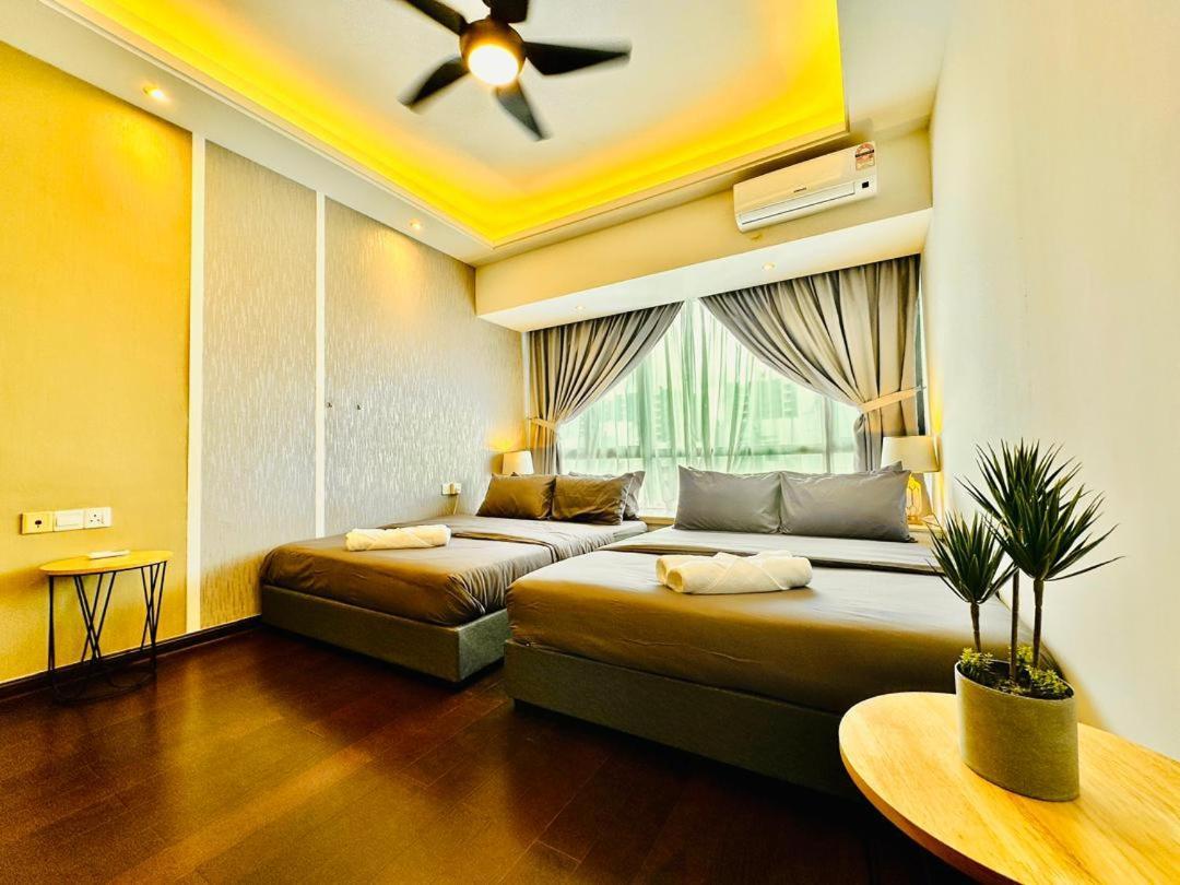 R&f Classic Design @35f 3br 11pax Apartemen *