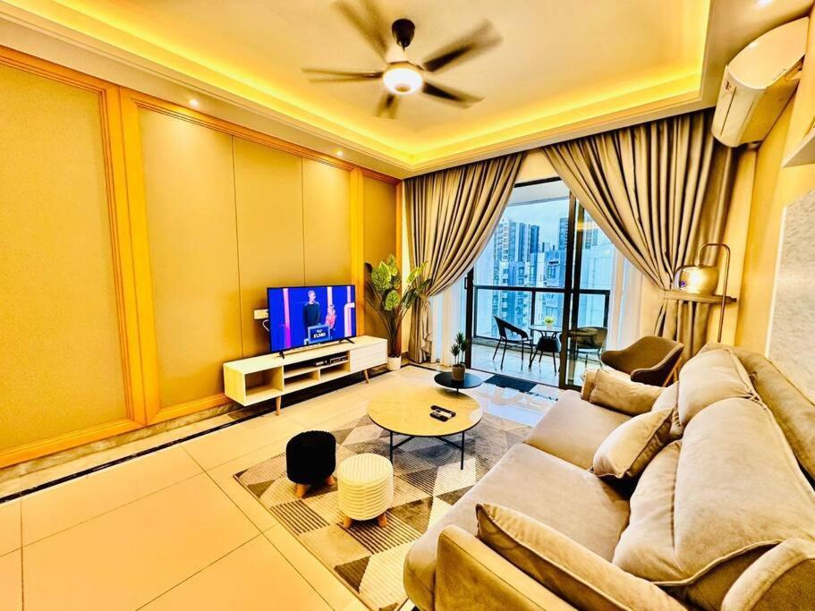 Apartemen R&f Classic Design @35f 3br 11pax Johor Bahru